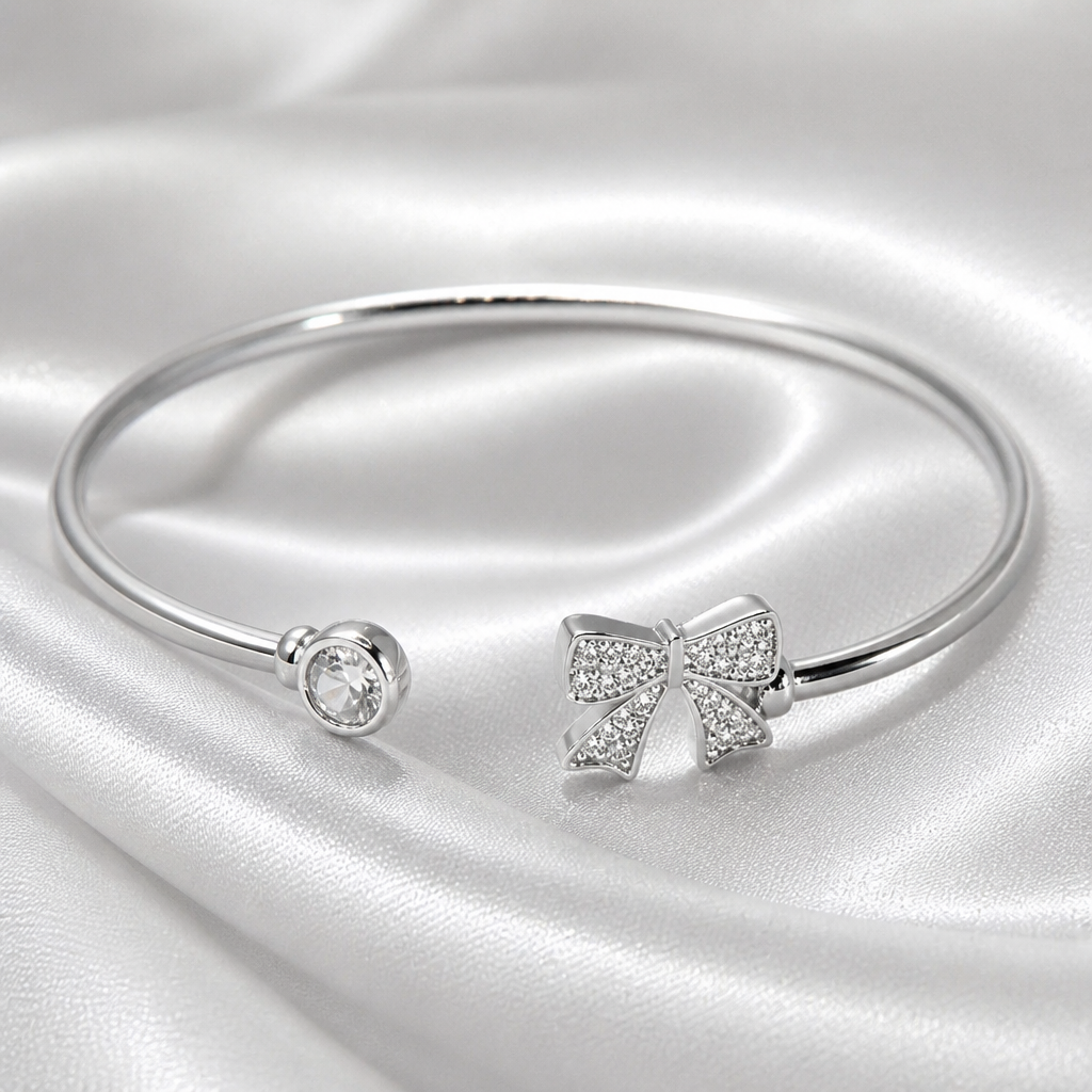 Belle Bow Bangle – Silver