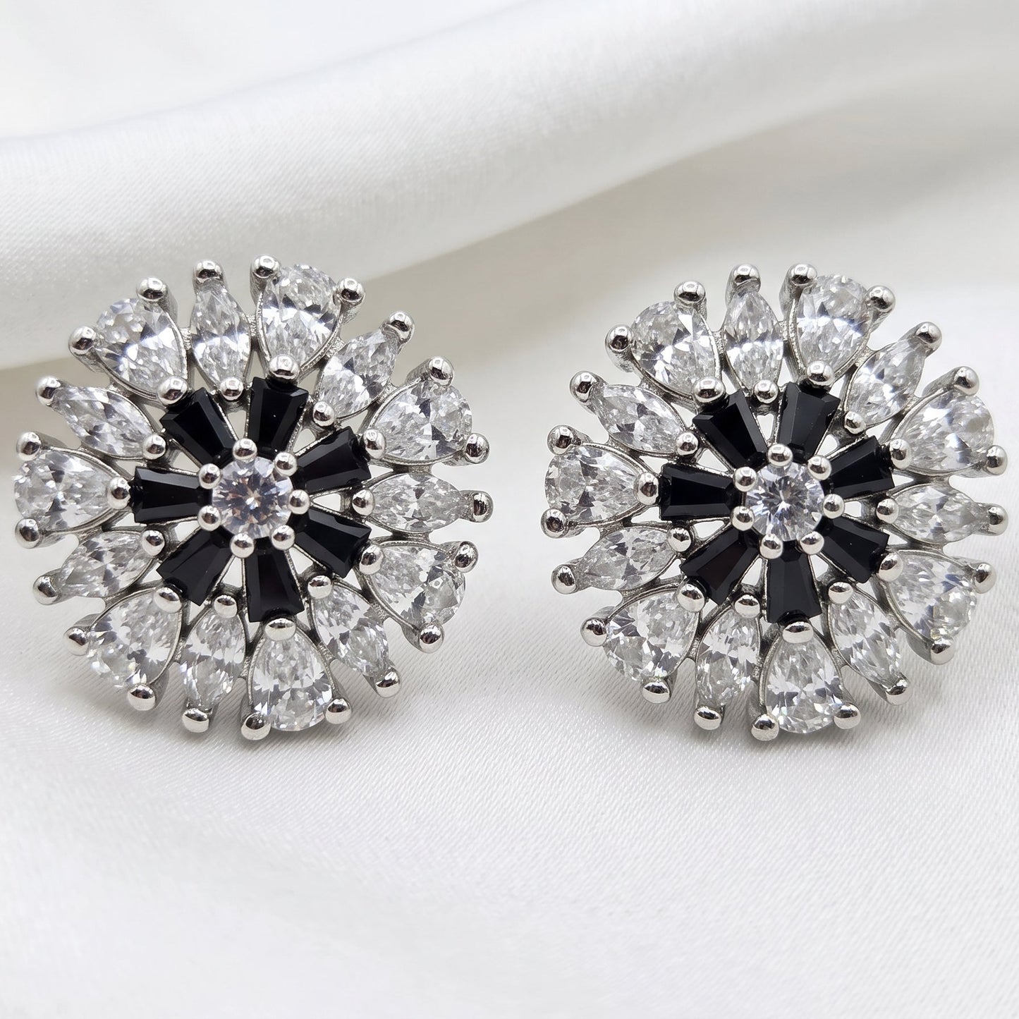 Starburst Black Earrings